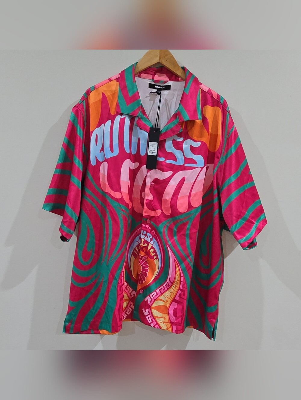 Fun Eyes on Medusa NOVA MEN  Men's Graphic Print Multicolor Button-Up Shirt 3XL